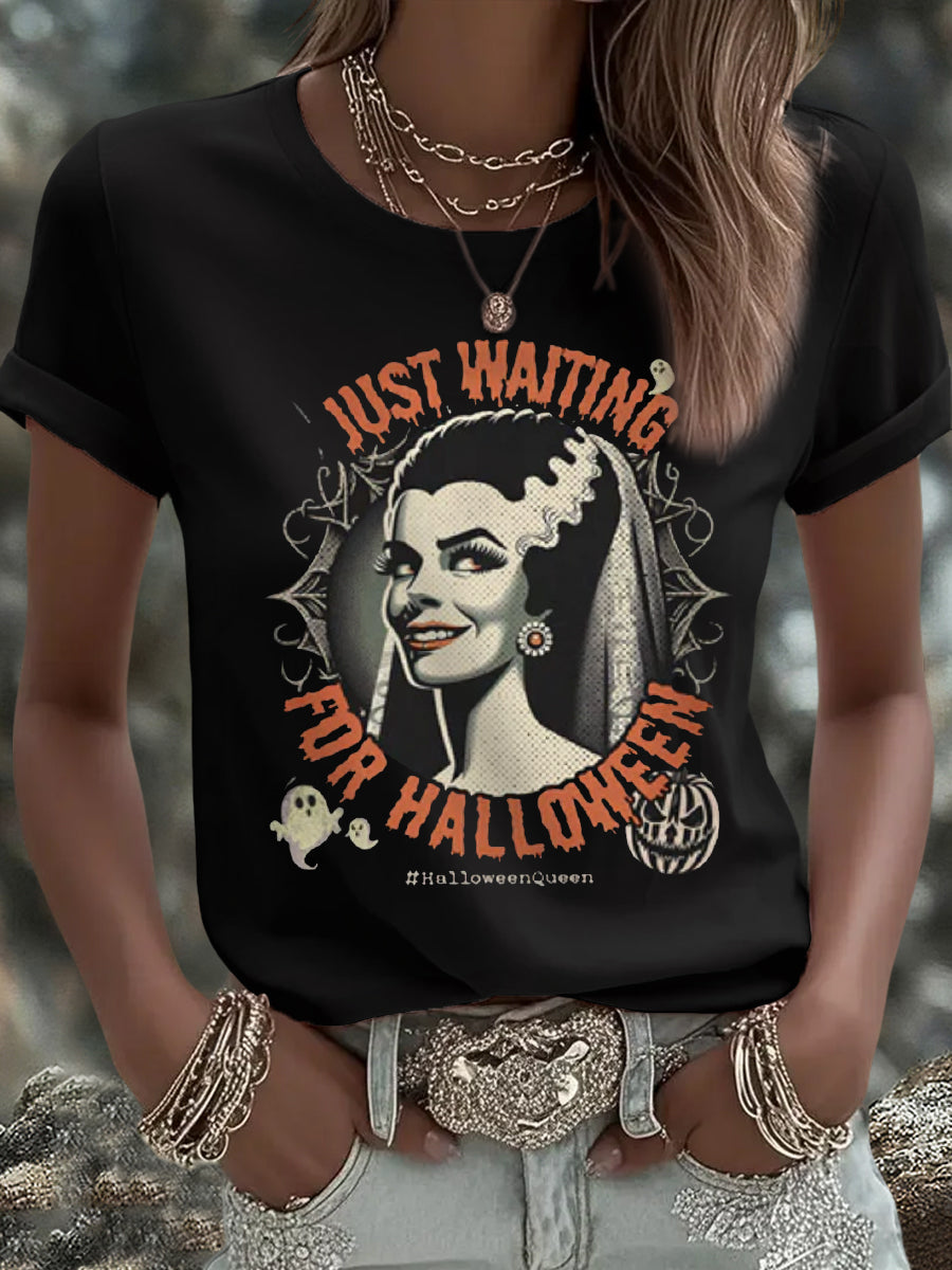 Women's Vintage Just Waiting For Halloween Casual Tee