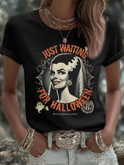 Women's Vintage Just Waiting For Halloween Casual Tee