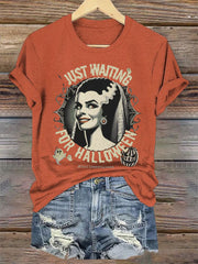 Women's Vintage Just Waiting For Halloween Casual Tee