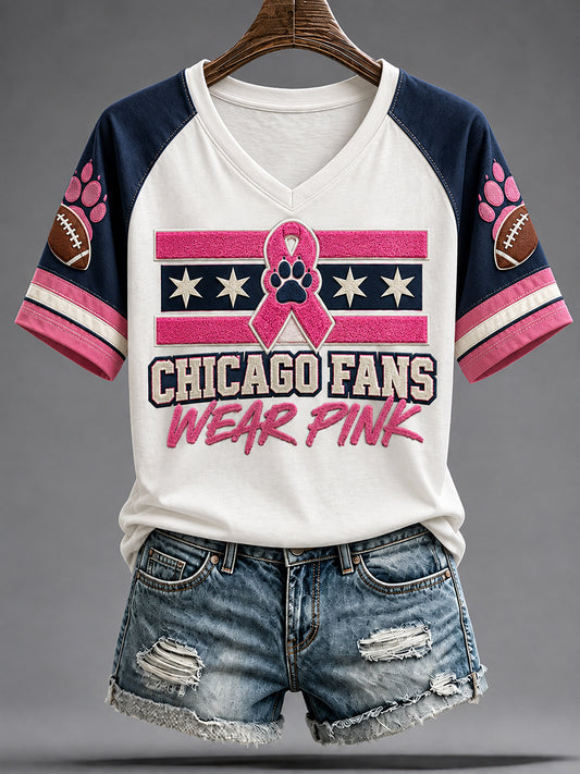 Women's Chicago Football Lover Bear Art Breast Cancer Awareness Printged T-shirt